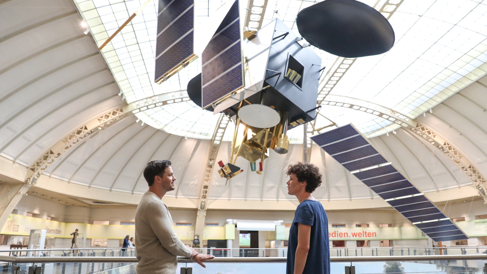 A couple in the exhibition "Mobility":