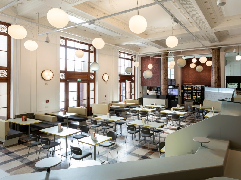 nnenansicht des tmw cafés im Technischen Museum Wien: