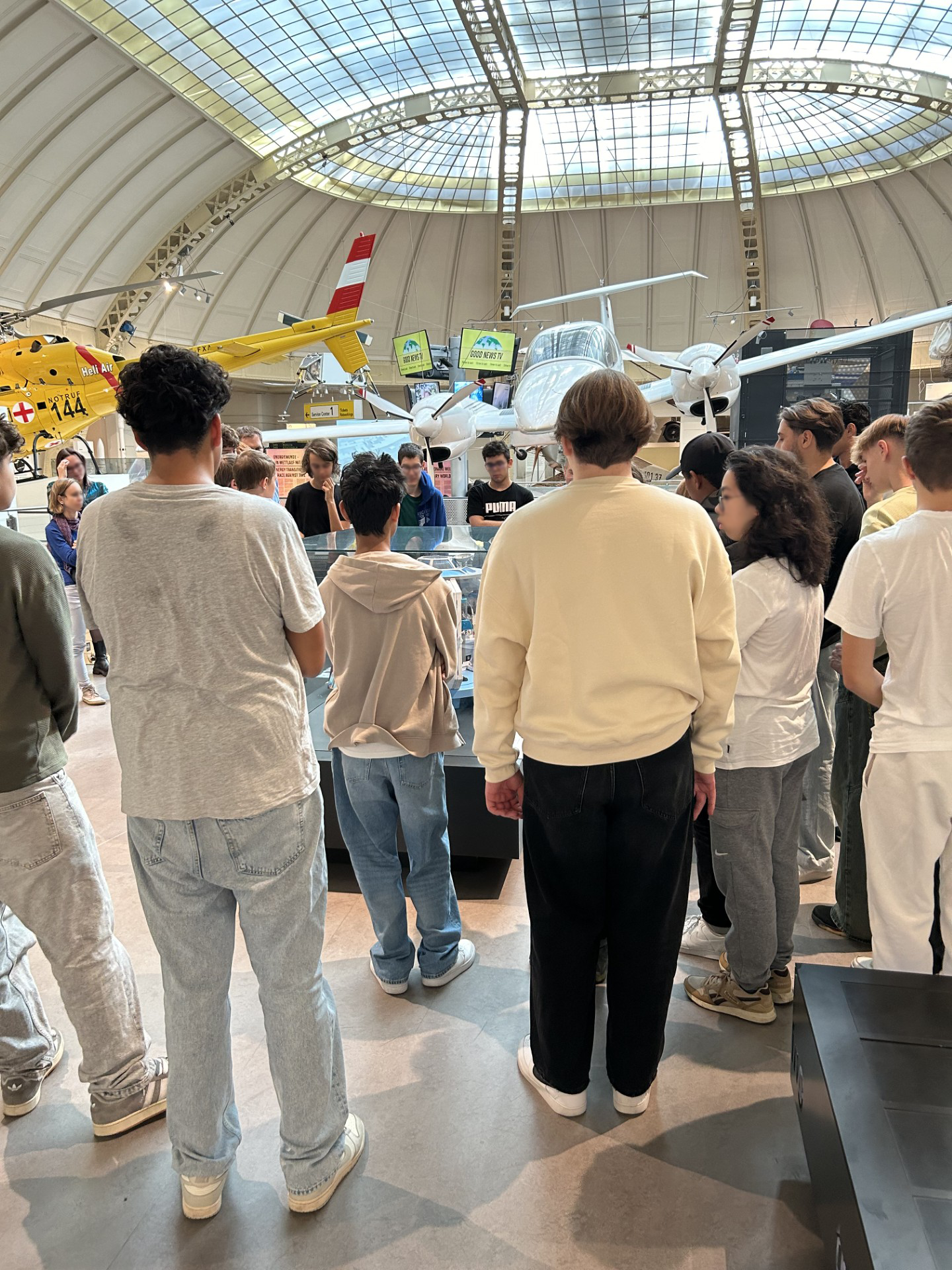 
The group during the object tour